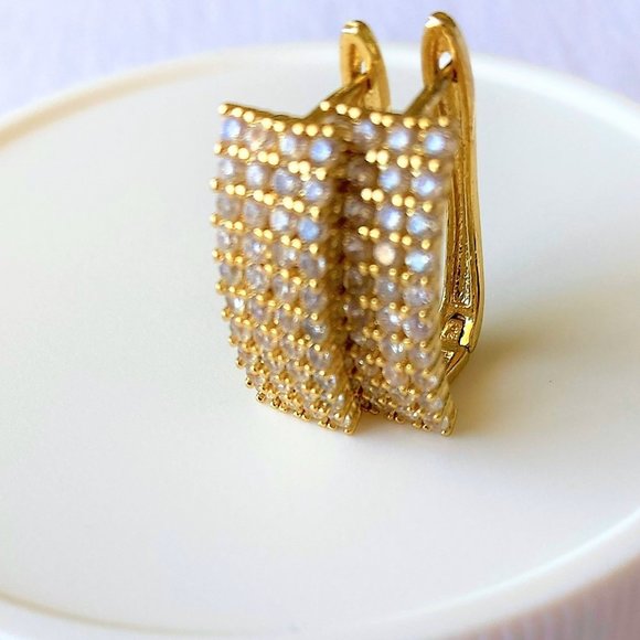 Zirconia golden earrings - Picture 1 of 4